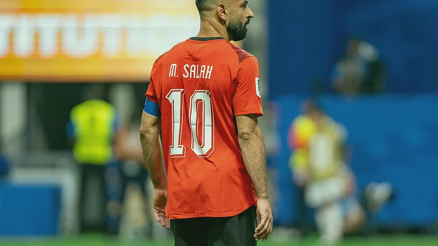华体会平台前线 凯恩：中锋位置上的组织者·看台尽头